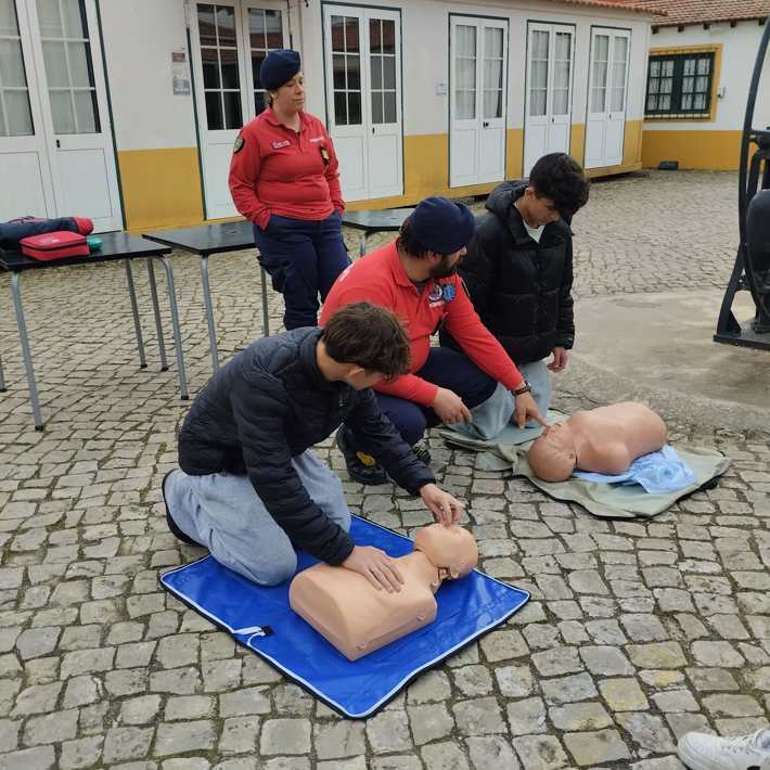 Alunos da EPSM recebem formação em Primeiros Socorros 